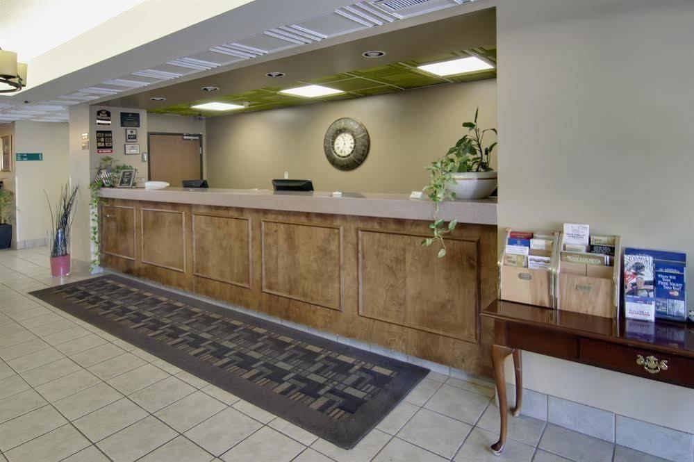 Econo Lodge Waynesboro Interieur foto